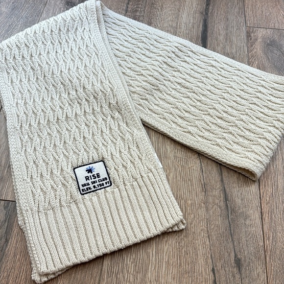 RISE Vail Ski Club Scarf Cable Knit Cream - Picture 3 of 8